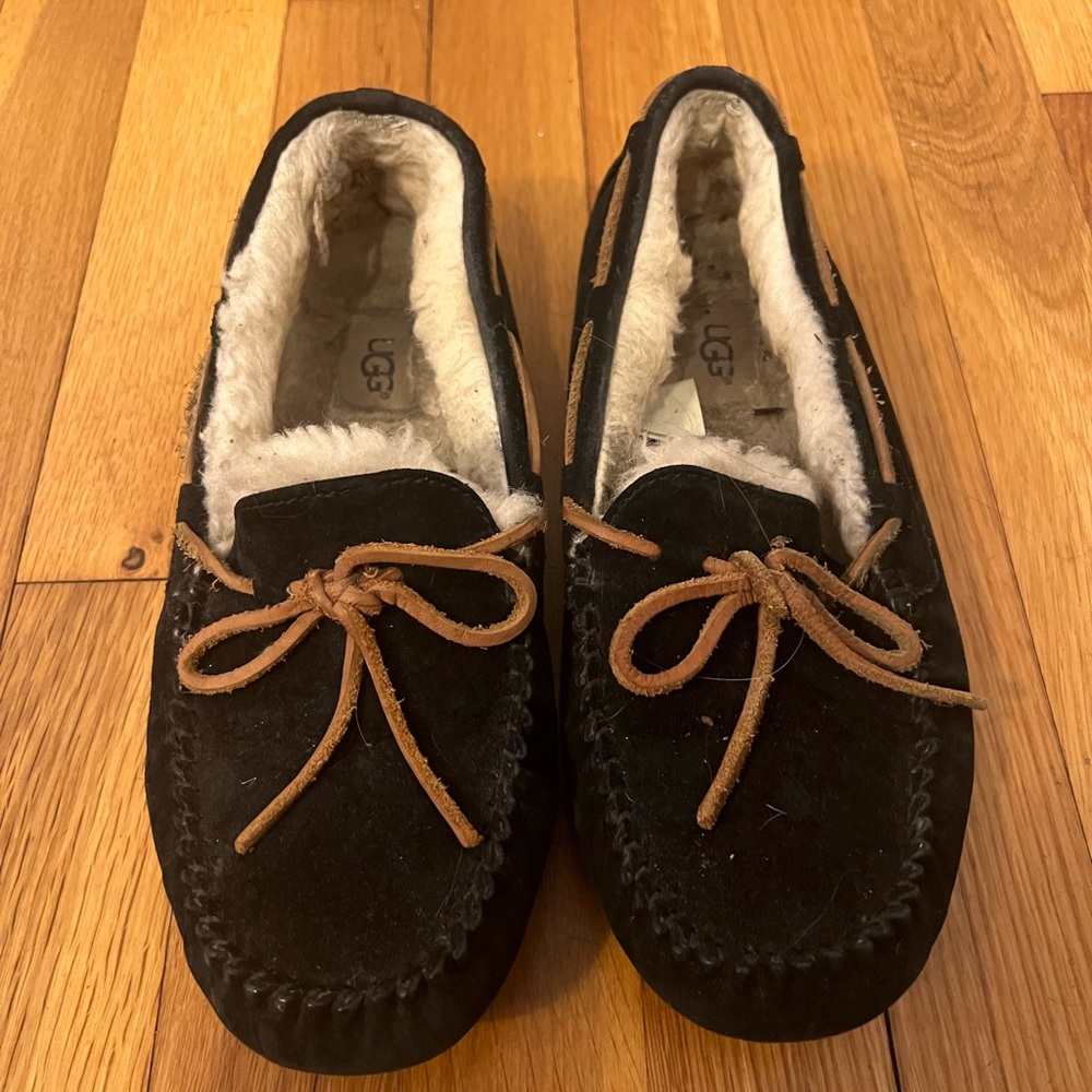 Ugg moccasins size 7 - black